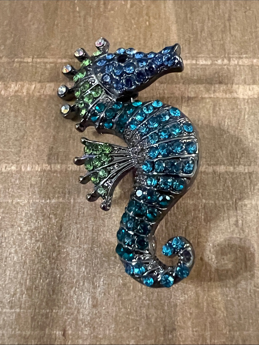 3/$18 Blue Green Seahorse Crystal Brooch - Lot 452